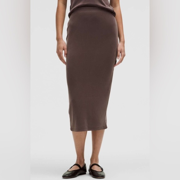 NWT Lululemon Drapey Softstreme Column Midi Skirt- Espresso/ Size XL - Picture 2 of 6